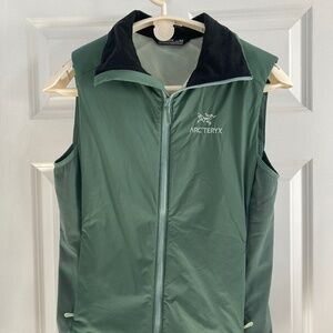 Arc’teryx Atom Lt vest NWT